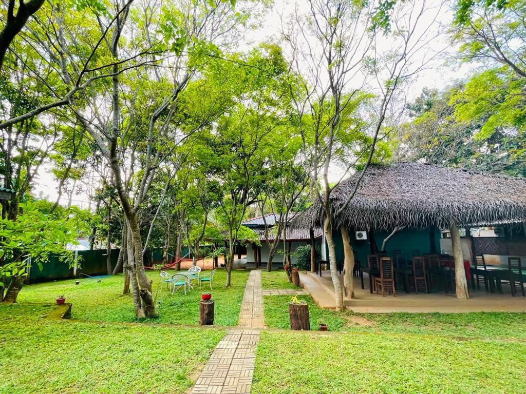Kingfisher Resort 시기리야 외부 사진